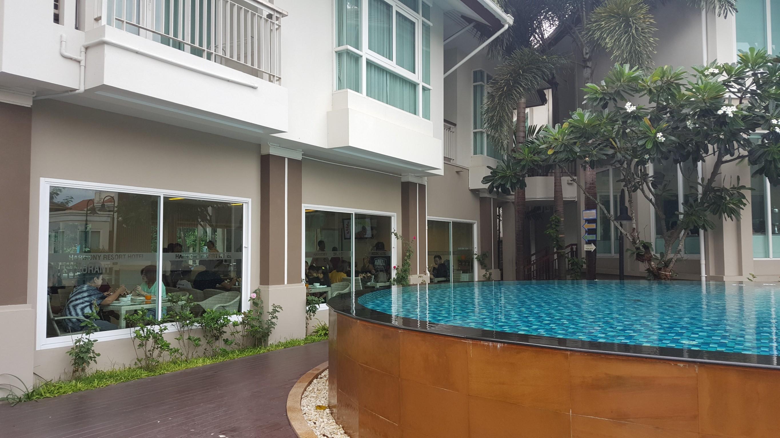 Harmony Resort Hotel Чиангмай Экстерьер фото