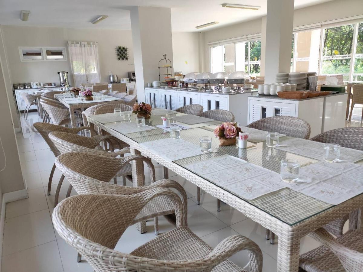 Harmony Resort Hotel Чиангмай Экстерьер фото